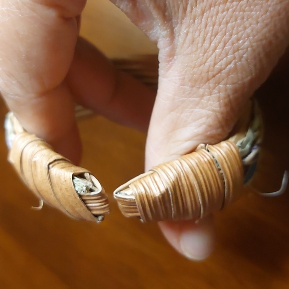 Artisan Handcrafted Woven Grass Straw Cuff Bracelet Eco-Friendly - Picture 5 of 7